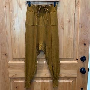 NWOT Free People Movement Can’t Handle This Harem Pant, Size XS